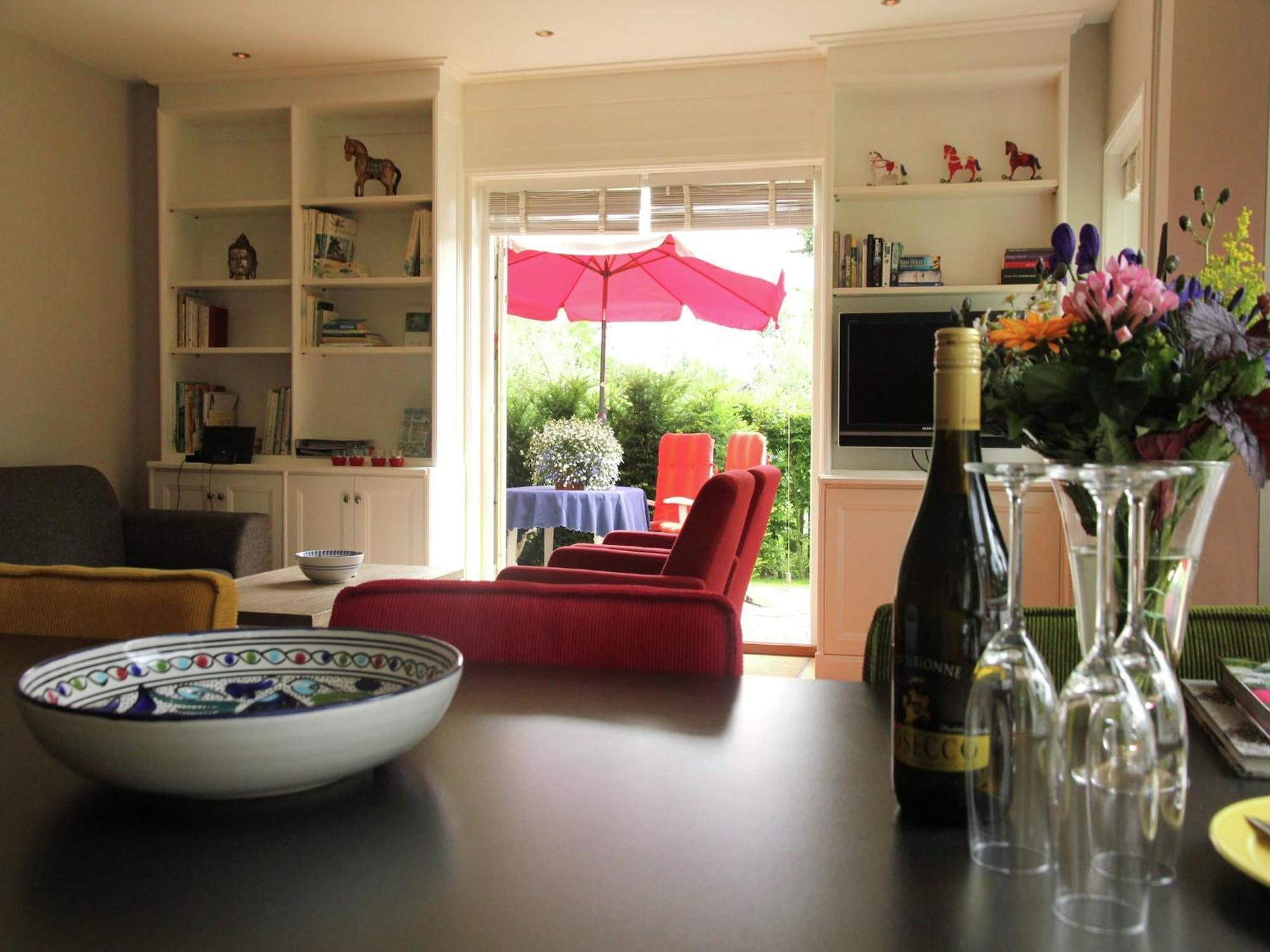 Pleasing Holiday Home In Schoorl With Patio المظهر الخارجي الصورة